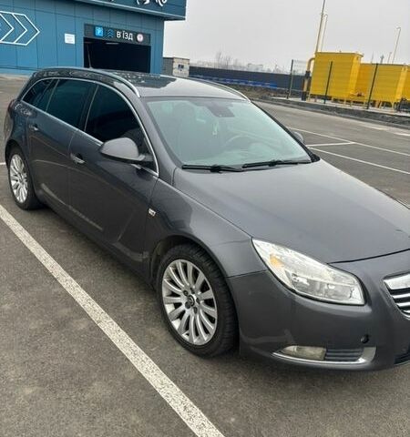 Серый Опель Инсигния, объемом двигателя 1.96 л и пробегом 315 тыс. км за 6600 $, фото 1 на Automoto.ua