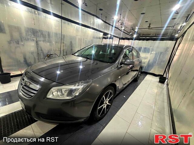 Сірий Опель Інсігнія, об'ємом двигуна 2 л та пробігом 25400 тис. км за 3900 $, фото 4 на Automoto.ua