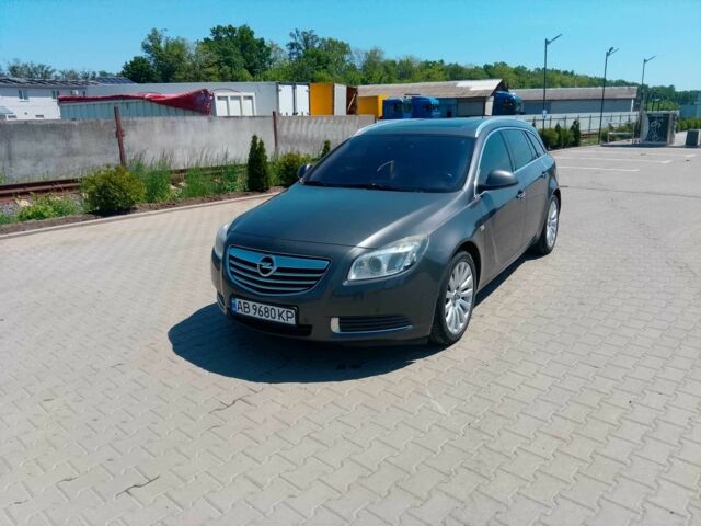 Сірий Опель Інсігнія, об'ємом двигуна 2 л та пробігом 240 тис. км за 6300 $, фото 7 на Automoto.ua