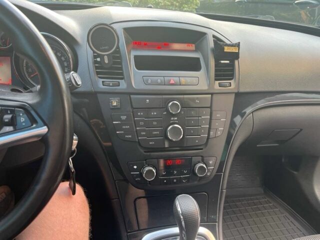 Серый Опель Инсигния, объемом двигателя 2 л и пробегом 310 тыс. км за 7700 $, фото 9 на Automoto.ua