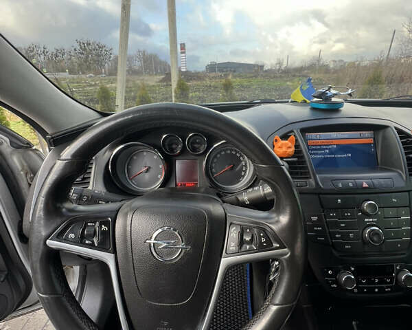 Сірий Опель Інсігнія, об'ємом двигуна 2 л та пробігом 260 тис. км за 8000 $, фото 14 на Automoto.ua