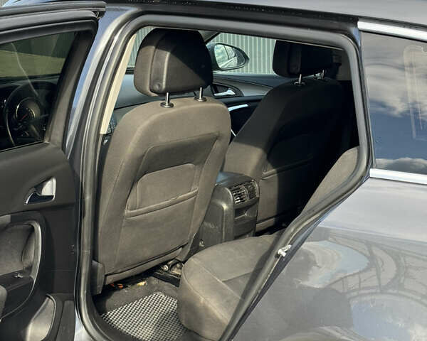Опель Инсигния 2010 в Хмельницком на Automoto.ua Серый Опель Инсигния, объемом двигателя 1.96 л и пробегом 360 тыс. км за 5200 $, фото 8 на Automoto.ua