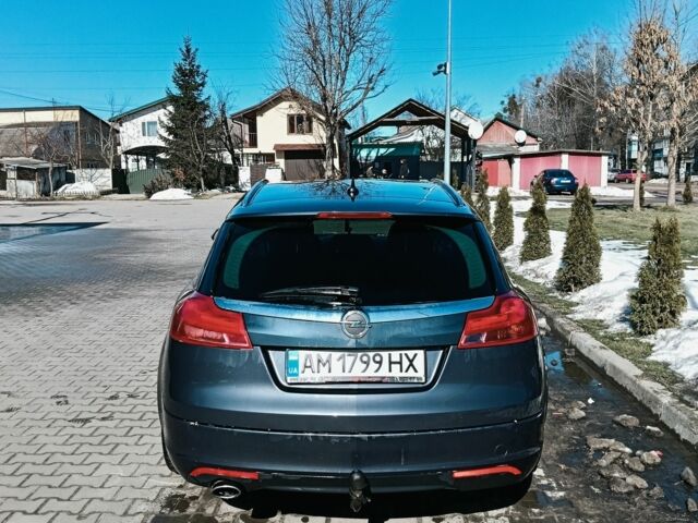 Серый Опель Инсигния, объемом двигателя 2 л и пробегом 318 тыс. км за 5200 $, фото 4 на Automoto.ua