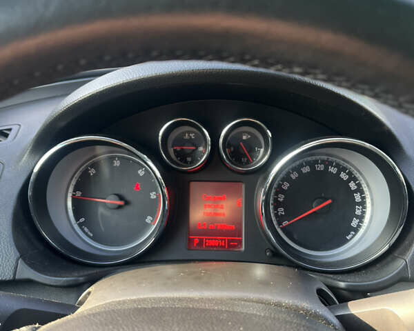 Серый Опель Инсигния, объемом двигателя 1.96 л и пробегом 298 тыс. км за 8200 $, фото 11 на Automoto.ua