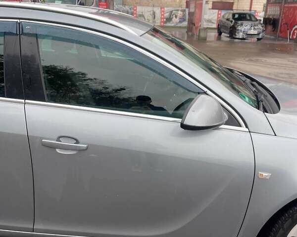 Серый Опель Инсигния, объемом двигателя 1.96 л и пробегом 297 тыс. км за 7400 $, фото 5 на Automoto.ua