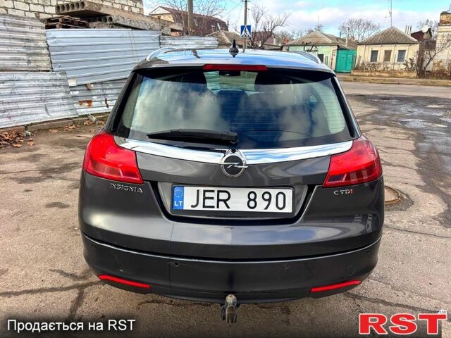 Сірий Опель Інсігнія, об'ємом двигуна 2 л та пробігом 25400 тис. км за 3900 $, фото 6 на Automoto.ua