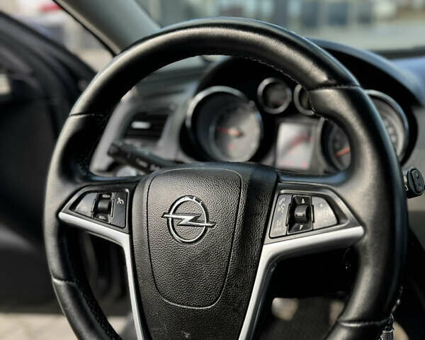 Опель Инсигния 2010 в Хмельницком на Automoto.ua Серый Опель Инсигния, объемом двигателя 1.96 л и пробегом 360 тыс. км за 5200 $, фото 11 на Automoto.ua