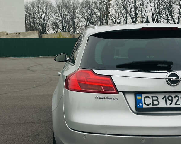 Сірий Опель Інсігнія, об'ємом двигуна 1.96 л та пробігом 323 тис. км за 8200 $, фото 18 на Automoto.ua