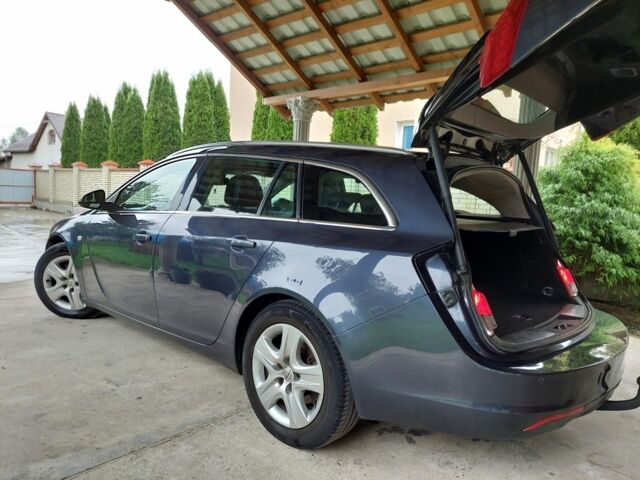 Сірий Опель Інсігнія, об'ємом двигуна 2 л та пробігом 277 тис. км за 7600 $, фото 3 на Automoto.ua