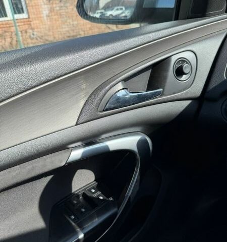 Сірий Опель Інсігнія, об'ємом двигуна 1.6 л та пробігом 228 тис. км за 6500 $, фото 16 на Automoto.ua