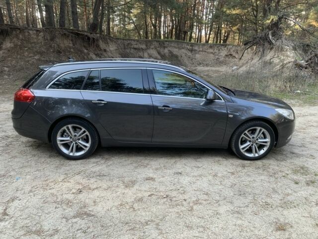 Серый Опель Инсигния, объемом двигателя 2 л и пробегом 276 тыс. км за 7600 $, фото 5 на Automoto.ua