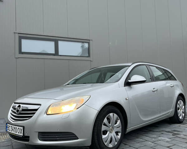 Серый Опель Инсигния, объемом двигателя 1.96 л и пробегом 279 тыс. км за 5999 $, фото 1 на Automoto.ua