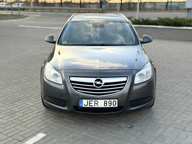 Опель Инсигния 2010 в Николаеве на Automoto.ua Серый Опель Инсигния, объемом двигателя 2 л и пробегом 299 тыс. км за 3999 $, фото 17 на Automoto.ua