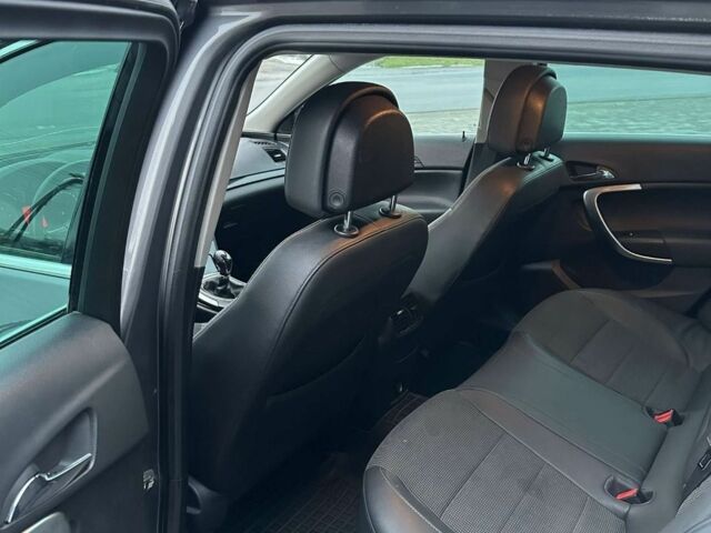 Серый Опель Инсигния, объемом двигателя 2 л и пробегом 275 тыс. км за 5199 $, фото 8 на Automoto.ua