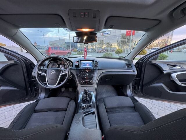 Опель Инсигния 2010 в Николаеве на Automoto.ua Серый Опель Инсигния, объемом двигателя 2 л и пробегом 299 тыс. км за 3999 $, фото 2 на Automoto.ua