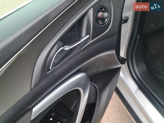 Сірий Опель Інсігнія, об'ємом двигуна 1.8 л та пробігом 222 тис. км за 5999 $, фото 8 на Automoto.ua