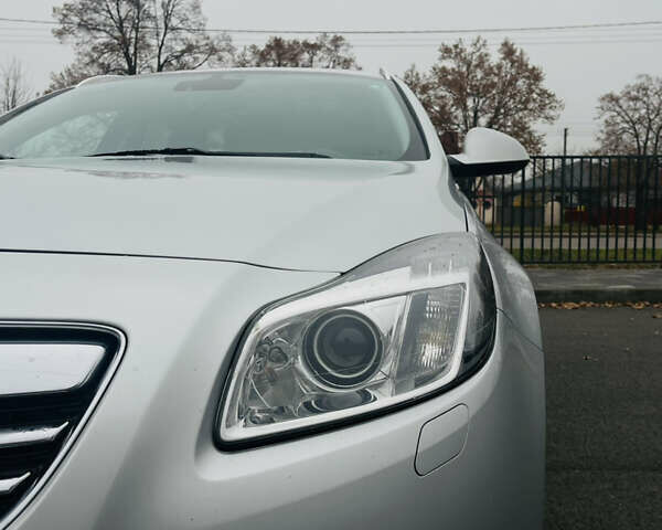 Сірий Опель Інсігнія, об'ємом двигуна 1.96 л та пробігом 323 тис. км за 8200 $, фото 44 на Automoto.ua