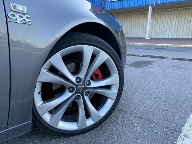 Сірий Опель Інсігнія, об'ємом двигуна 2 л та пробігом 372 тис. км за 6400 $, фото 7 на Automoto.ua