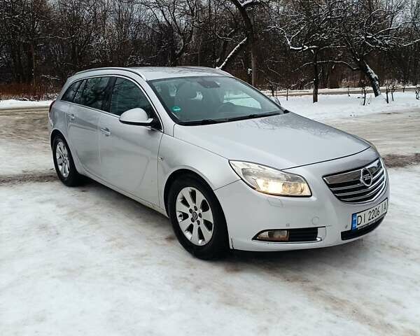 Сірий Опель Інсігнія, об'ємом двигуна 2 л та пробігом 307 тис. км за 6400 $, фото 1 на Automoto.ua