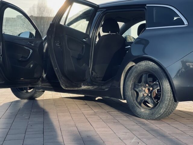 Серый Опель Инсигния, объемом двигателя 2 л и пробегом 3 тыс. км за 8000 $, фото 2 на Automoto.ua