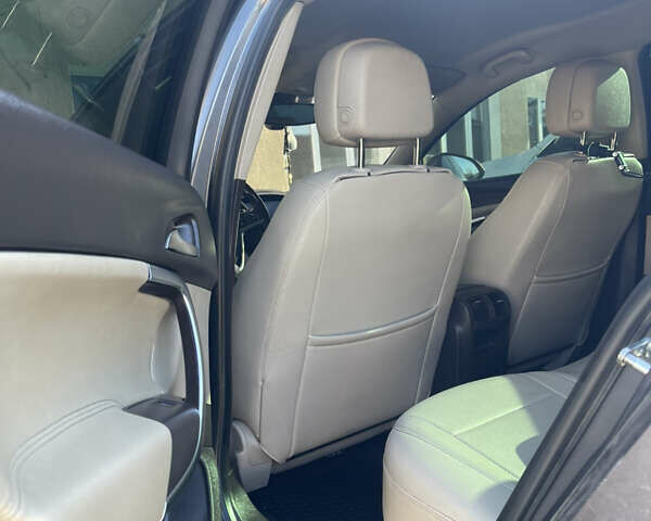 Серый Опель Инсигния, объемом двигателя 1.96 л и пробегом 360 тыс. км за 8500 $, фото 3 на Automoto.ua