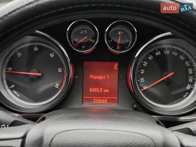 Серый Опель Инсигния, объемом двигателя 2 л и пробегом 240 тыс. км за 7990 $, фото 26 на Automoto.ua