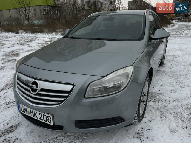 Серый Опель Инсигния, объемом двигателя 2 л и пробегом 219 тыс. км за 7650 $, фото 26 на Automoto.ua