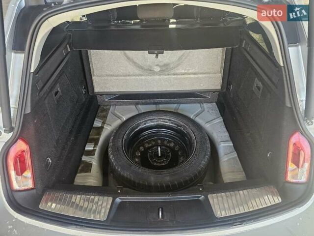 Серый Опель Инсигния, объемом двигателя 1.96 л и пробегом 254 тыс. км за 7899 $, фото 26 на Automoto.ua