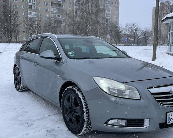 Серый Опель Инсигния, объемом двигателя 1.96 л и пробегом 390 тыс. км за 6300 $, фото 4 на Automoto.ua