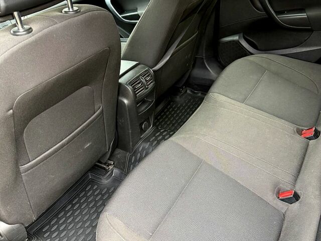 Сірий Опель Інсігнія, об'ємом двигуна 2 л та пробігом 248 тис. км за 6999 $, фото 12 на Automoto.ua