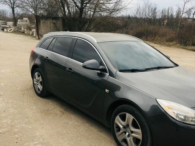 Серый Опель Инсигния, объемом двигателя 2 л и пробегом 320 тыс. км за 7850 $, фото 4 на Automoto.ua