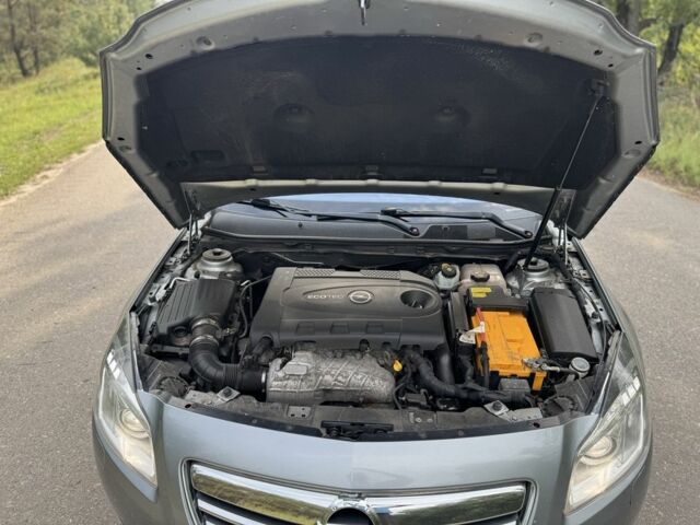 Серый Опель Инсигния, объемом двигателя 2 л и пробегом 166 тыс. км за 5600 $, фото 14 на Automoto.ua