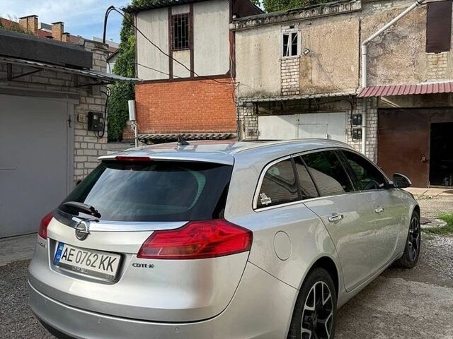 Сірий Опель Інсігнія, об'ємом двигуна 1.96 л та пробігом 326 тис. км за 7000 $, фото 4 на Automoto.ua