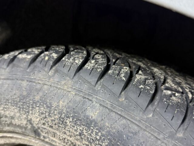 Серый Опель Инсигния, объемом двигателя 2 л и пробегом 312 тыс. км за 1800 $, фото 8 на Automoto.ua