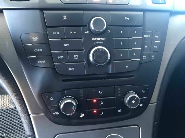 Сірий Опель Інсігнія, об'ємом двигуна 1.96 л та пробігом 254 тис. км за 7899 $, фото 9 на Automoto.ua