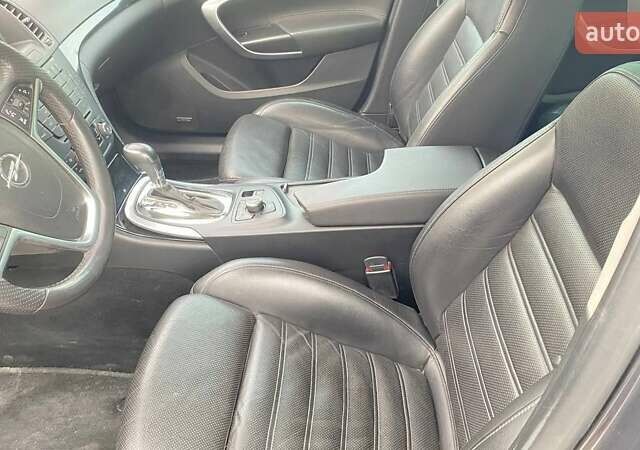 Сірий Опель Інсігнія, об'ємом двигуна 1.96 л та пробігом 221 тис. км за 12500 $, фото 17 на Automoto.ua