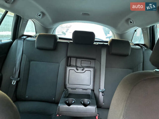 Серый Опель Инсигния, объемом двигателя 2 л и пробегом 325 тыс. км за 6340 $, фото 12 на Automoto.ua