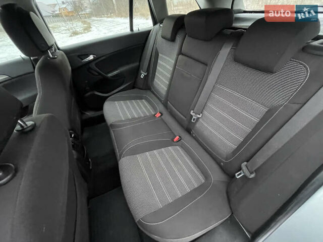 Серый Опель Инсигния, объемом двигателя 2 л и пробегом 219 тыс. км за 7650 $, фото 52 на Automoto.ua