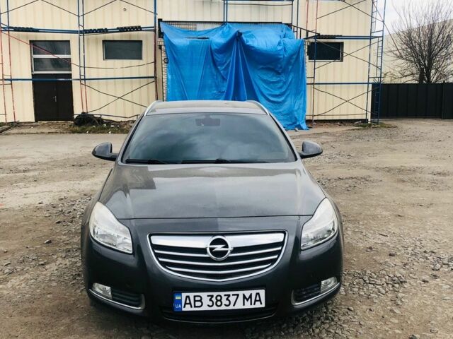 Серый Опель Инсигния, объемом двигателя 2 л и пробегом 320 тыс. км за 7850 $, фото 11 на Automoto.ua