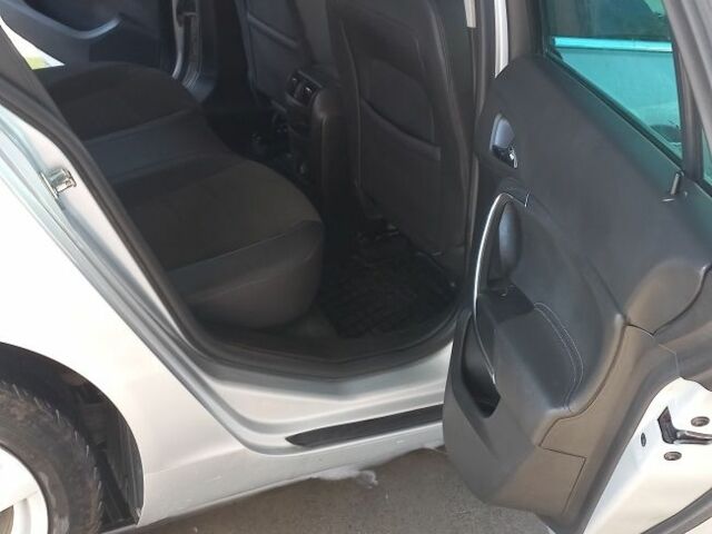 Серый Опель Инсигния, объемом двигателя 2 л и пробегом 219 тыс. км за 8199 $, фото 9 на Automoto.ua