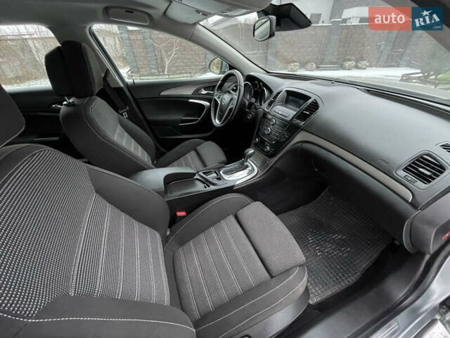 Серый Опель Инсигния, объемом двигателя 2 л и пробегом 219 тыс. км за 7650 $, фото 58 на Automoto.ua