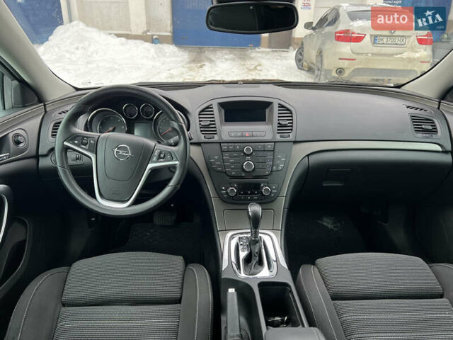 Серый Опель Инсигния, объемом двигателя 2 л и пробегом 280 тыс. км за 8700 $, фото 25 на Automoto.ua