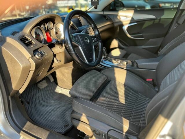 Серый Опель Инсигния, объемом двигателя 2 л и пробегом 323 тыс. км за 6300 $, фото 5 на Automoto.ua