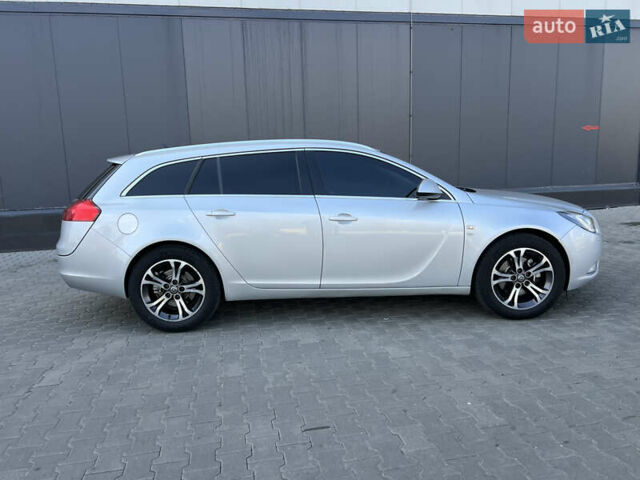 Серый Опель Инсигния, объемом двигателя 1.96 л и пробегом 240 тыс. км за 7600 $, фото 5 на Automoto.ua