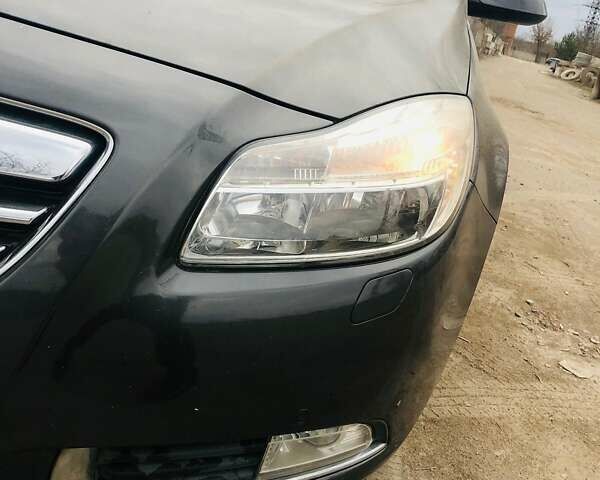 Серый Опель Инсигния, объемом двигателя 2 л и пробегом 320 тыс. км за 7850 $, фото 5 на Automoto.ua