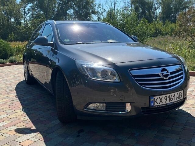 Сірий Опель Інсігнія, об'ємом двигуна 1.96 л та пробігом 252 тис. км за 6850 $, фото 3 на Automoto.ua