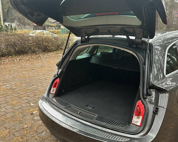 Серый Опель Инсигния, объемом двигателя 1.96 л и пробегом 275 тыс. км за 8000 $, фото 10 на Automoto.ua