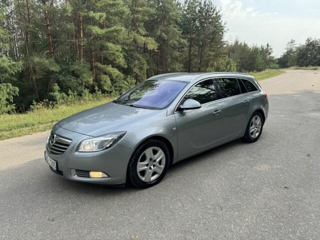 Серый Опель Инсигния, объемом двигателя 2 л и пробегом 166 тыс. км за 5600 $, фото 2 на Automoto.ua