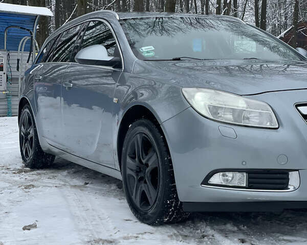 Серый Опель Инсигния, объемом двигателя 1.96 л и пробегом 390 тыс. км за 5950 $, фото 4 на Automoto.ua