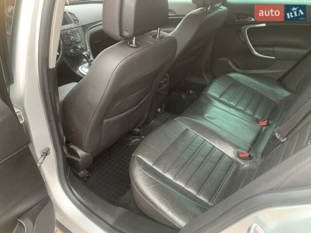 Сірий Опель Інсігнія, об'ємом двигуна 2 л та пробігом 215 тис. км за 7350 $, фото 25 на Automoto.ua